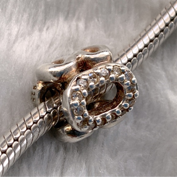 Pandora Circle of Friends Charm - Picture 3 of 7